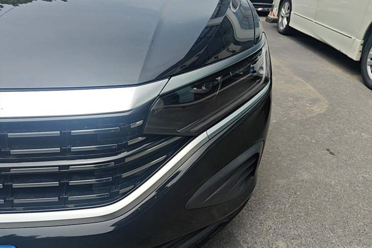 Used Volkswagen Passat 2025 Outstanding Model 280TSI Business Edition Left Front Headlight