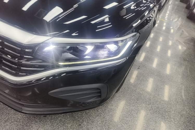 Used Volkswagen Passat 2025 Outstanding Model 280TSI Business Edition Left Front Headlight