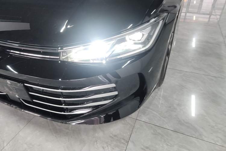 Used Volkswagen Passat 2025 Pro 300TSI Dragon Glory Edition Left Front Headlight