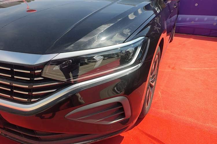 Used Volkswagen Passat 2025 Outstanding Model 280TSI Business Edition Left Front Headlight