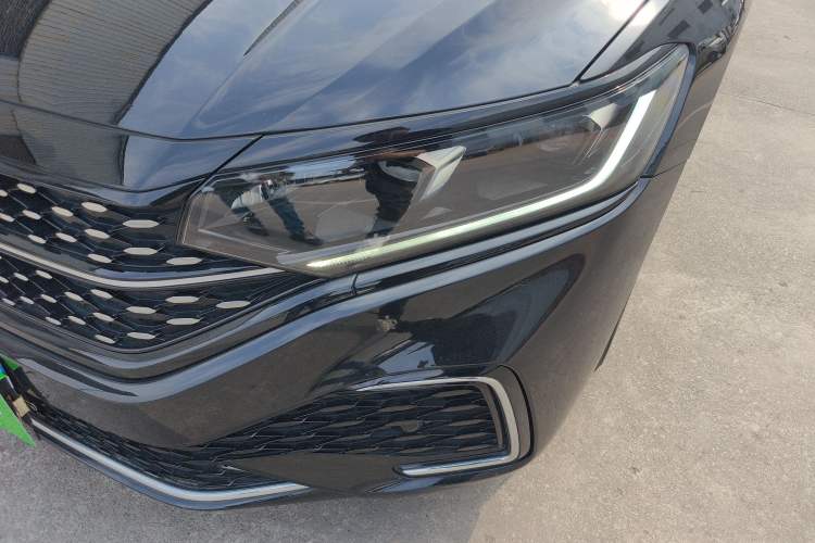 Used Volkswagen Passat 2025 Outstanding Model 330TSI Starry Elite Edition Left Front Headlight