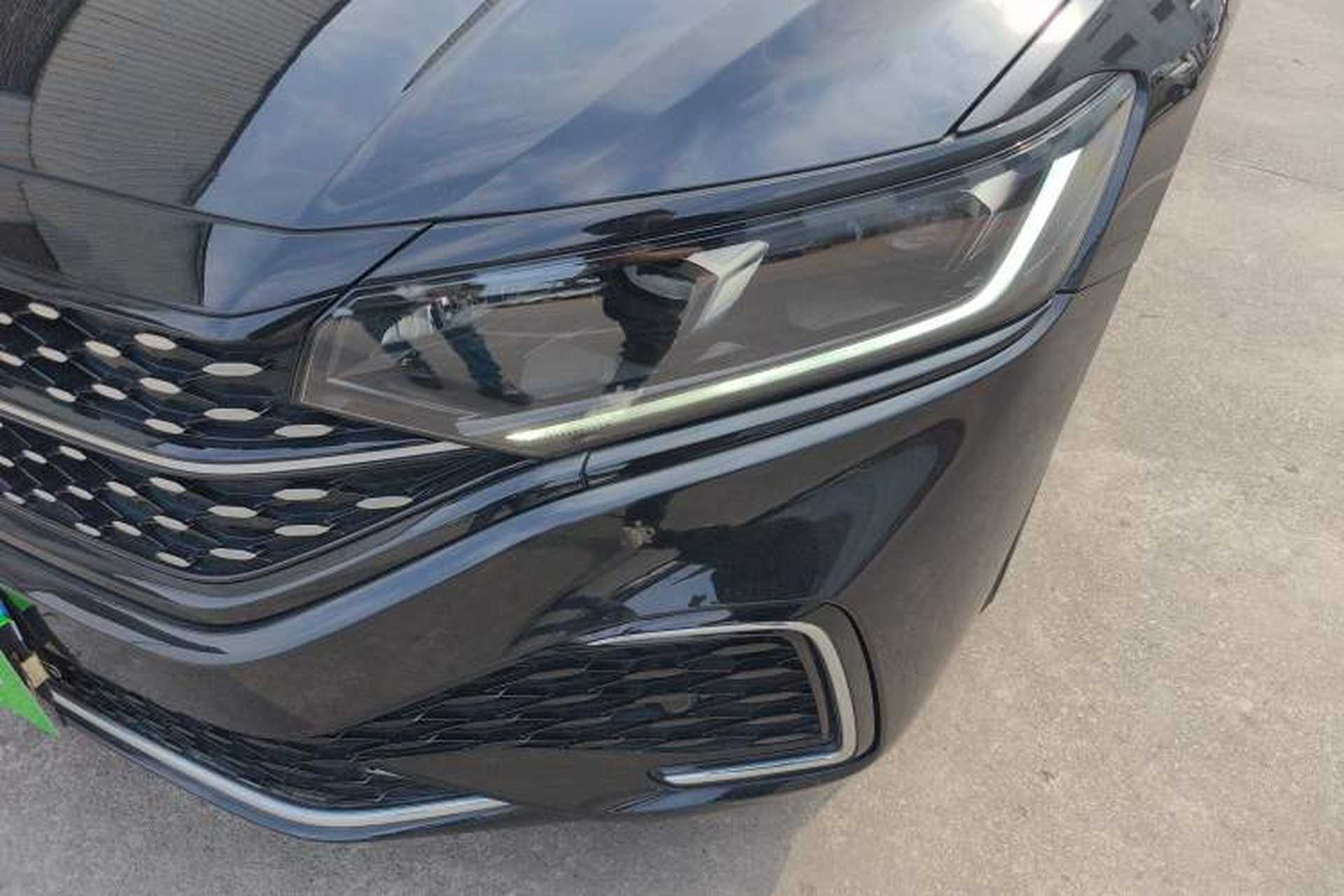 Used Volkswagen Passat 2025 Outstanding Model 330TSI Starry Elite Edition Left Front Headlight