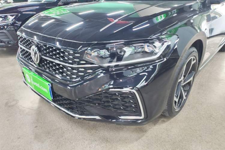 Used Volkswagen Passat 2025 Outstanding Model 330TSI Starry Elite Edition Left Front Headlight
