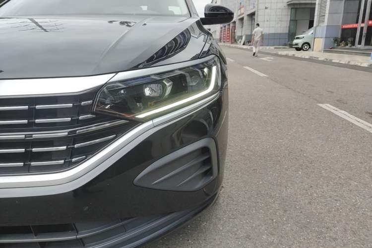 Used Volkswagen Passat 2025 Outstanding Model 280TSI Business Edition Left Front Headlight