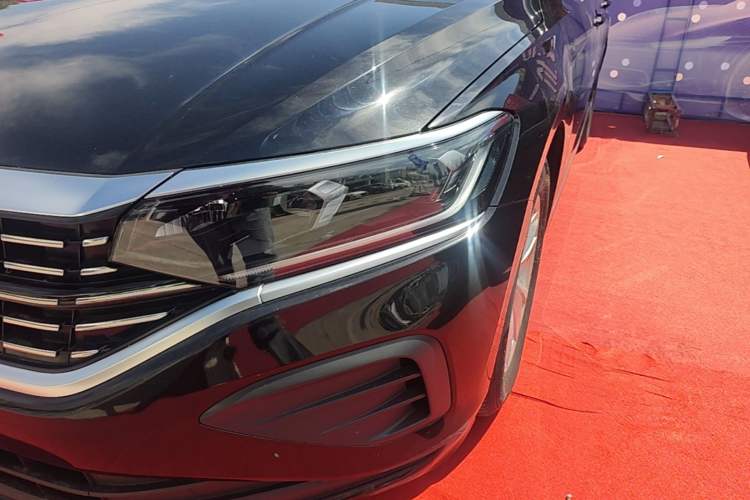 Used Volkswagen Passat 2025 Outstanding Model 280TSI Business Edition Left Front Headlight