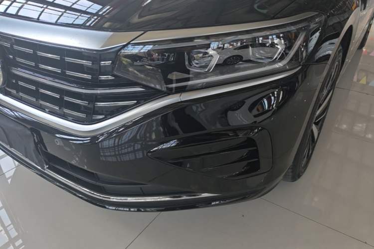 Used Volkswagen Passat 2025 Outstanding Model 380TSI Dragon Glory Edition Left Front Headlight