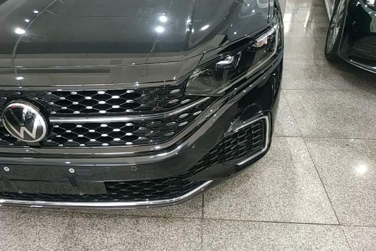 Used Volkswagen Passat 2025 Outstanding Model 380TSI Starry Dragon Edition Left Front Headlight