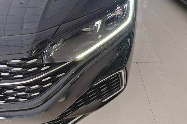 Used Volkswagen Passat 2025 Outstanding Model 330TSI Starry Elite Edition Left Front Headlight