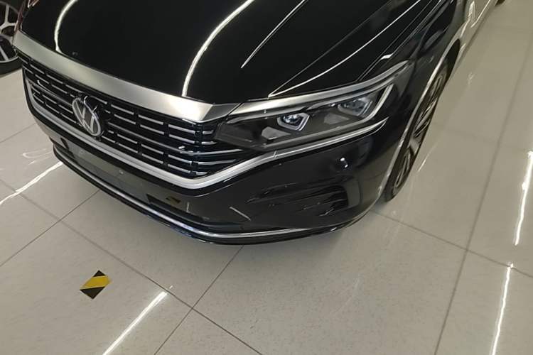 Used Volkswagen Passat 2025 Outstanding Model 380TSI Dragon Glory Edition Left Front Headlight