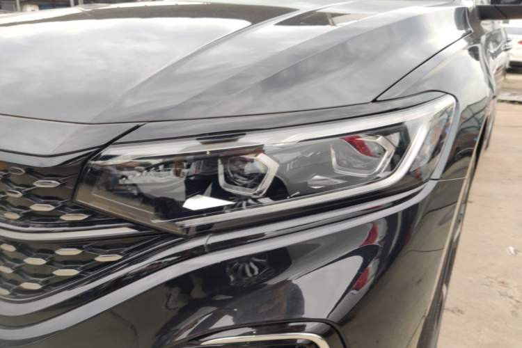 Used Volkswagen Passat 2025 Outstanding Model 380TSI Starry Dragon Glorious Edition Left Front Headlight