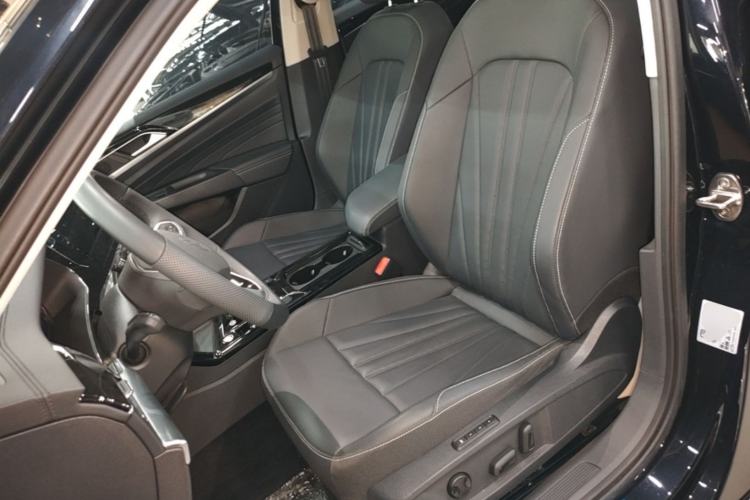 Used Volkswagen Passat 2025 Outstanding Model 380TSI Starry Dragon Edition Left Front Seat