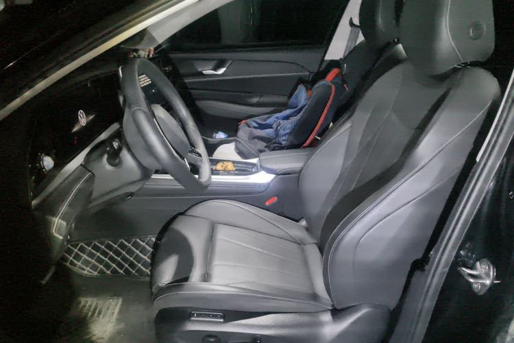 Used Volkswagen Passat 2025 Pro 380TSI Starry Dragon Edition Left Front Seat