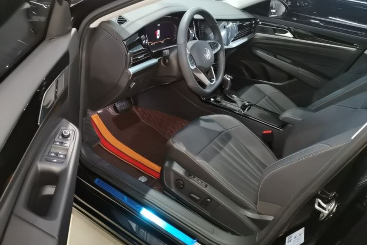 Used Volkswagen Passat 2025 Outstanding Model 330TSI Starry Elite Edition Left Front Seat