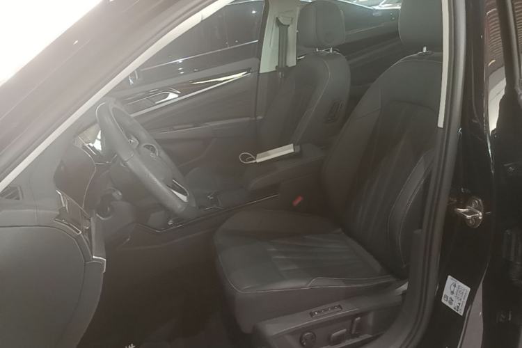 Used Volkswagen Passat 2025 Outstanding Model 330TSI Starry Elite Edition Left Front Seat