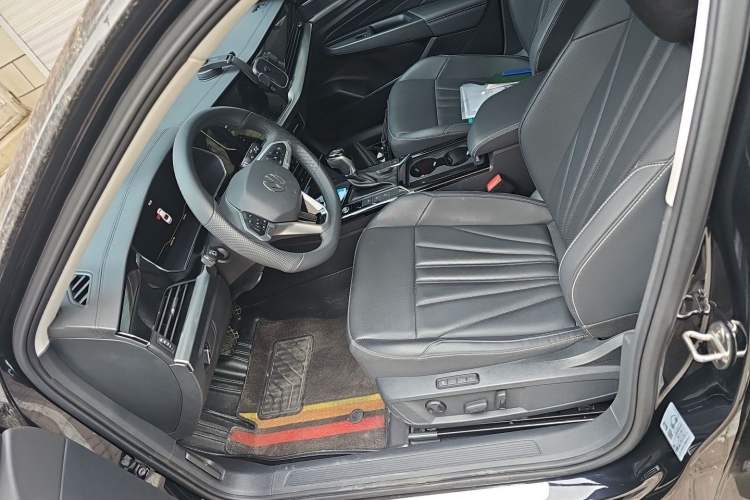 Used Volkswagen Passat 2025 Premium Version 380TSI Dragon Edition Left Front Seat