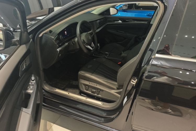 Used Volkswagen Passat 2025 Outstanding Model 380TSI Dragon Glory Edition Left Front Seat