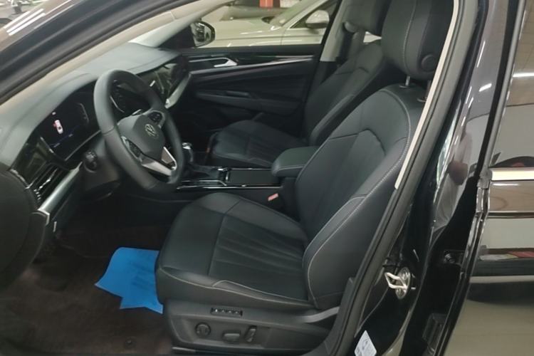 Used Volkswagen Passat 2025 Outstanding Model 380TSI Dragon Glory Edition Left Front Seat