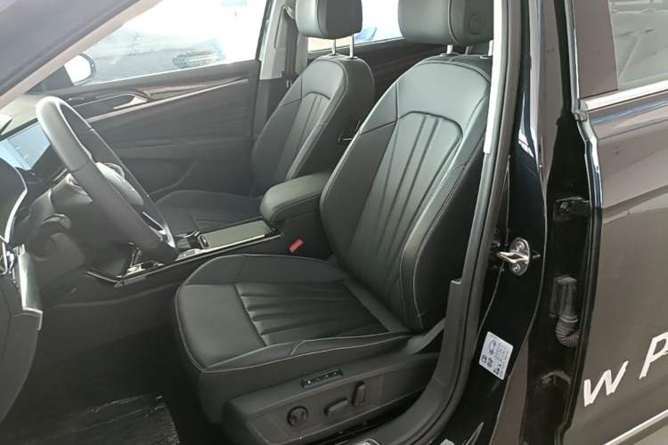 Used Volkswagen Passat 2025 Outstanding Model 380TSI Dragon Glory Edition Left Front Seat