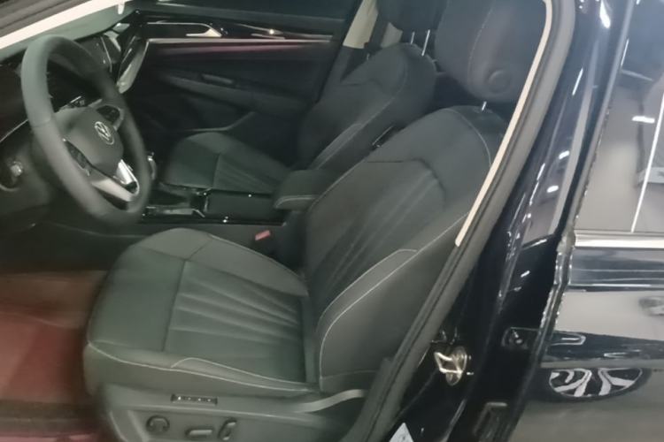 Used Volkswagen Passat 2025 Outstanding Model 380TSI Dragon Glory Edition Left Front Seat