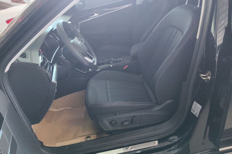 Used Volkswagen Passat 2025 Outstanding Model 380TSI Starry Dragon Edition Left Front Seat