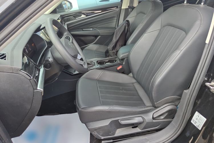 Used Volkswagen Passat 2025 Outstanding Model 280TSI Business Edition Left Front Seat