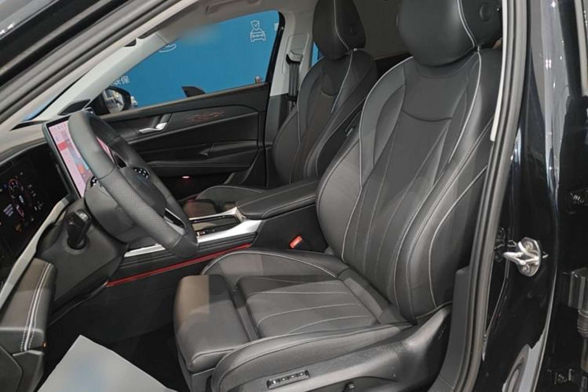 Used Volkswagen Passat 2025 Pro 380TSI Dragon Supreme Edition Left Front Seat