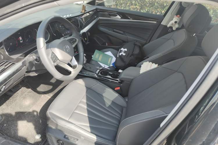 Used Volkswagen Passat 2025 Outstanding Model 380TSI Starry Dragon Edition Left Front Seat