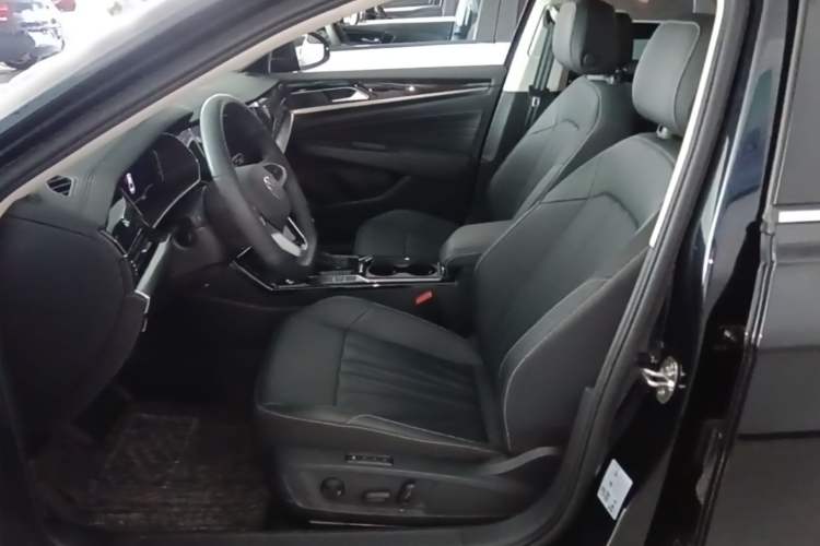 Used Volkswagen Passat 2025 Outstanding Model 380TSI Starry Dragon Edition Left Front Seat