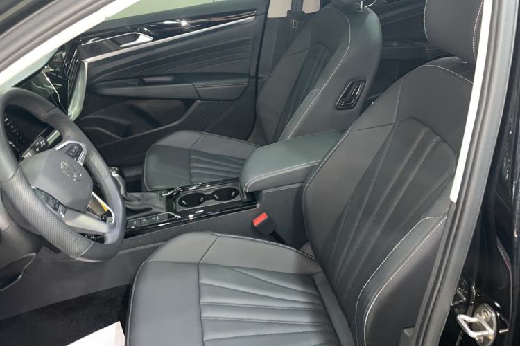 Used Volkswagen Passat 2025 Outstanding Model 330TSI Starry Elite Edition Left Front Seat