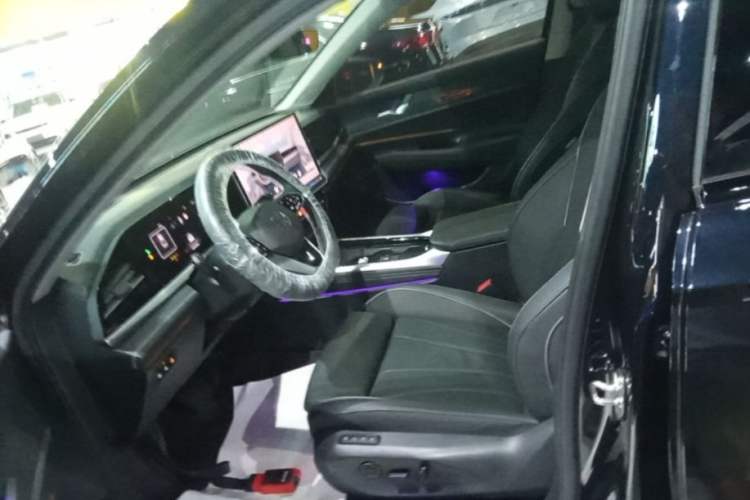 Used Volkswagen Passat 2025 Pro 380TSI Starry Dragon Edition Left Front Seat