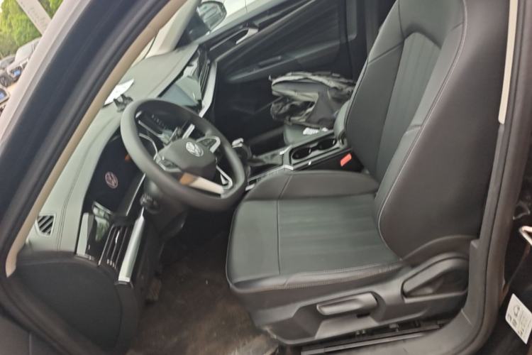 Used Volkswagen Passat 2025 Outstanding Model 280TSI Business Edition Left Front Seat
