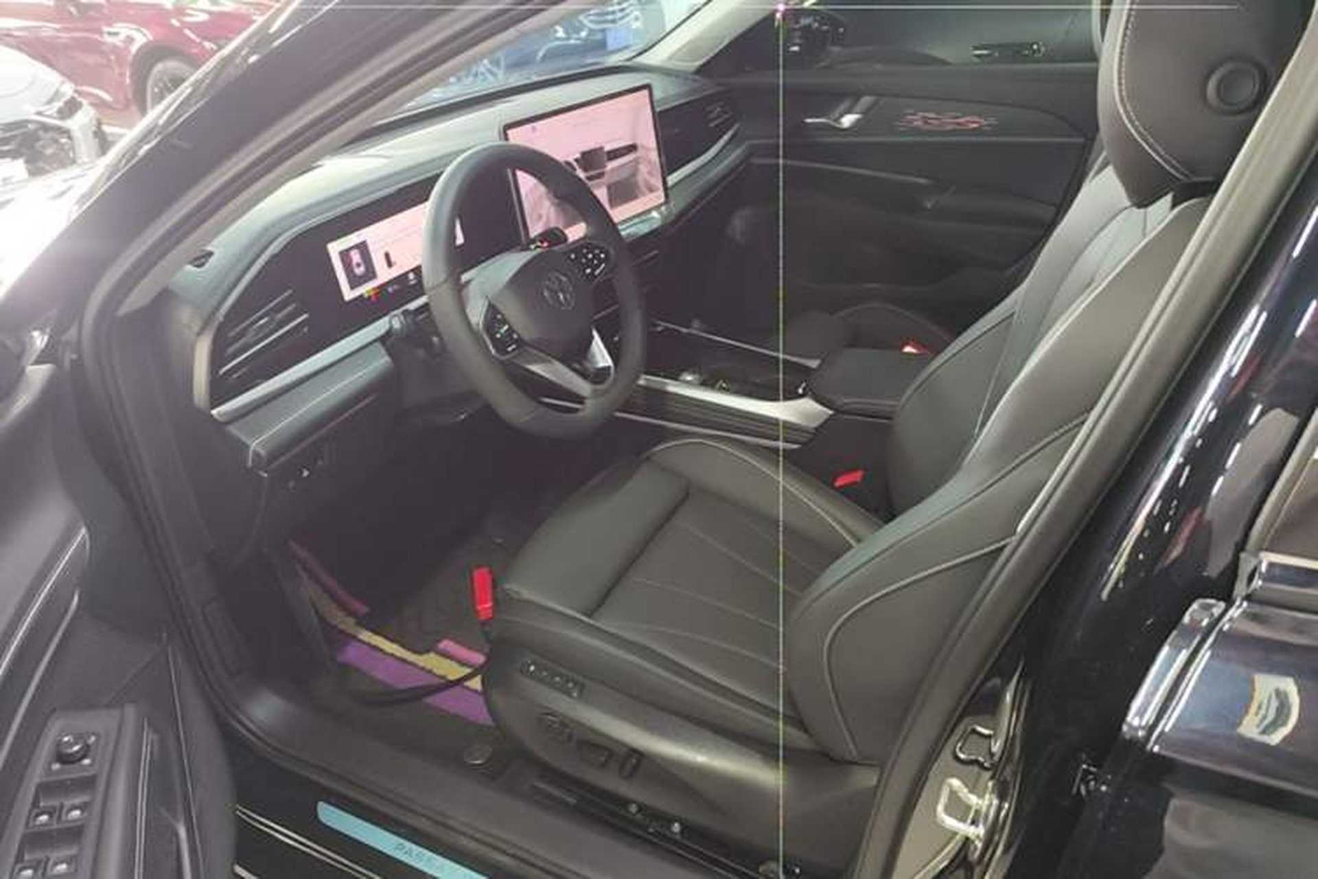 Used Volkswagen Passat 2025 Pro 380TSI Starry Dragon Edition Left Front Seat