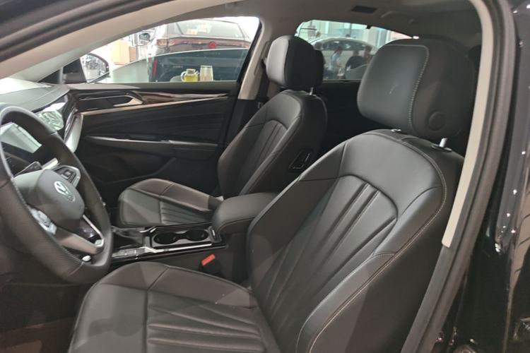 Used Volkswagen Passat 2025 Outstanding Model 380TSI Starry Dragon Glorious Edition Left Front Seat