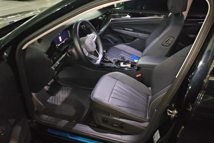 Used Volkswagen Passat 2025 Outstanding Model 330TSI Starry Elite Edition Left Front Seat