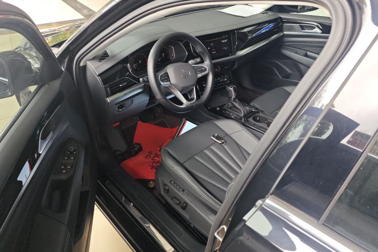 Used Volkswagen Passat 2025 Premium Version 380TSI Dragon Edition Left Front Seat