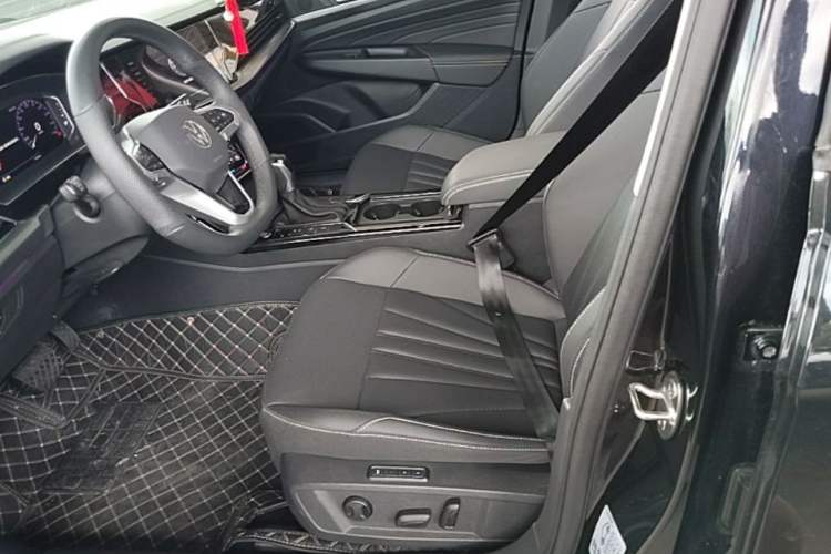 Used Volkswagen Passat 2025 Outstanding Model 380TSI Starry Dragon Edition Left Front Seat