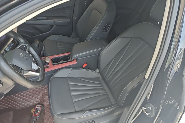 Used Volkswagen Passat 2025 Outstanding Model 330TSI Starry Elite Edition Left Front Seat