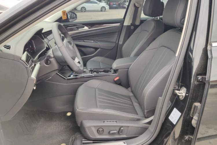 Used Volkswagen Passat 2025 Outstanding Model 380TSI Starry Dragon Glorious Edition Left Front Seat