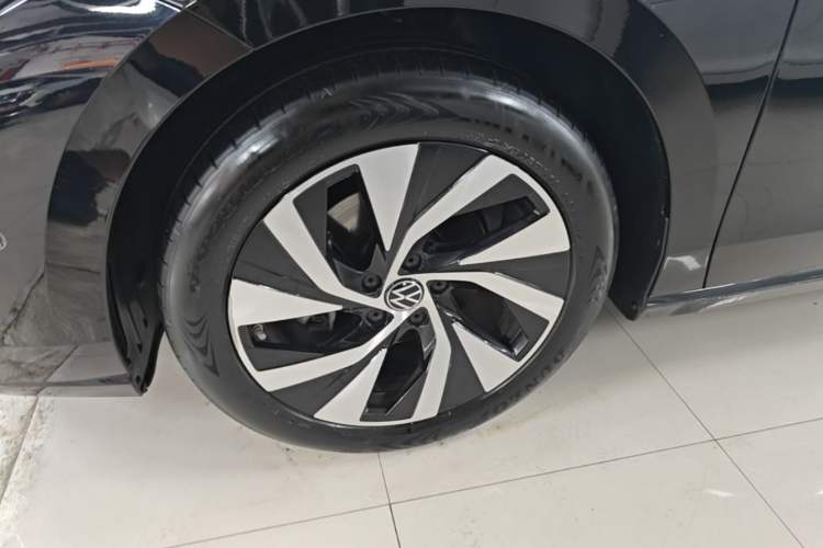 Used Volkswagen Passat 2025 Pro 380TSI Dragon Edition Left Front Wheel Hub
