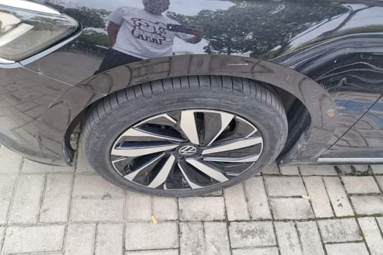 Used Volkswagen Passat 2025 Premium Version 380TSI Dragon Edition Left Front Wheel Hub