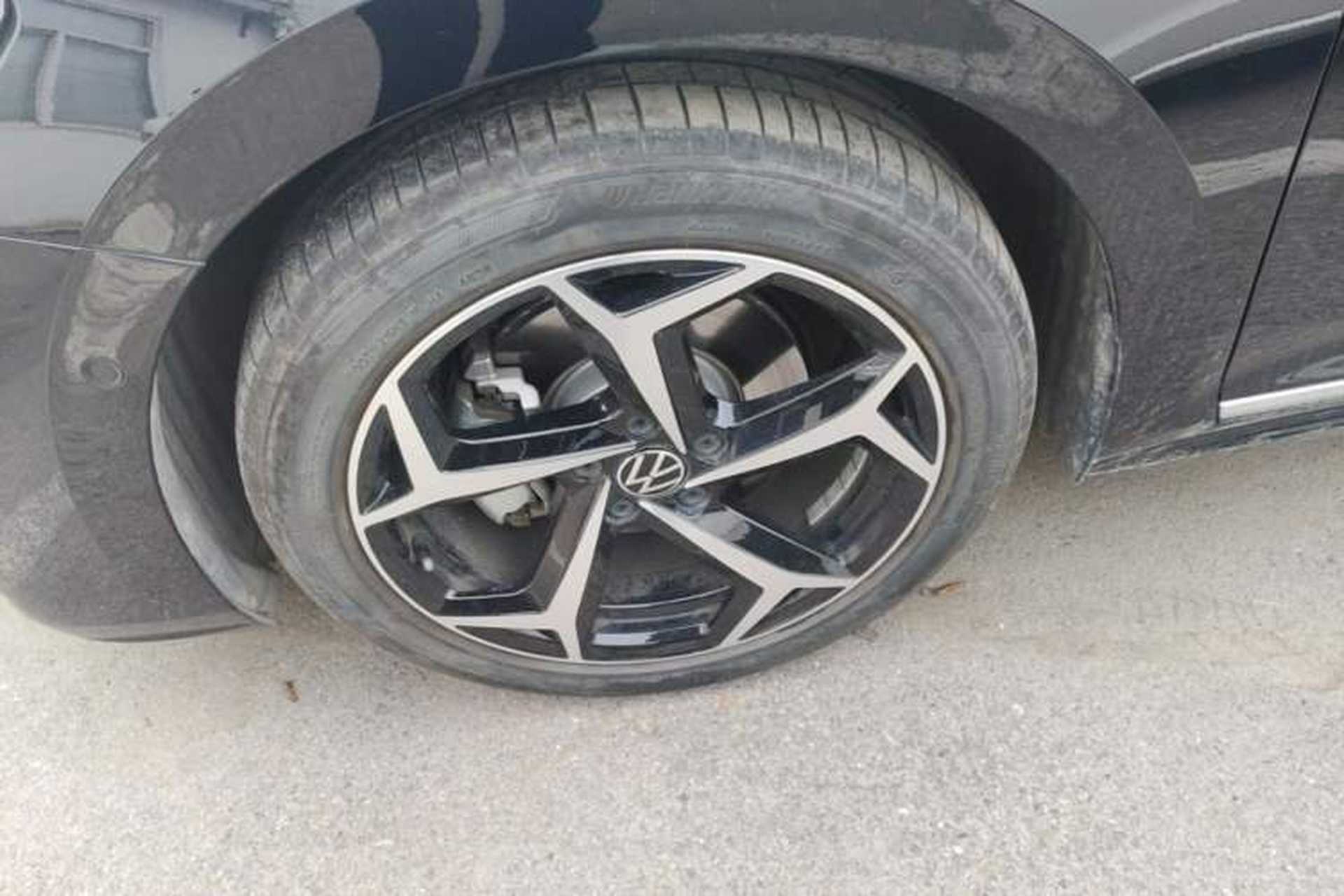 Used Volkswagen Passat 2025 Outstanding Model 380TSI Starry Dragon Glorious Edition Left Front Wheel Hub