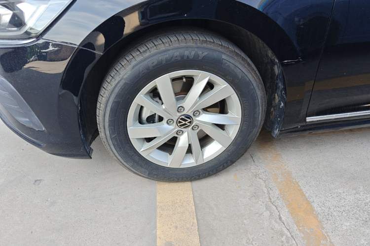 Used Volkswagen Passat 2025 Outstanding Model 280TSI Business Edition Left Front Wheel Hub