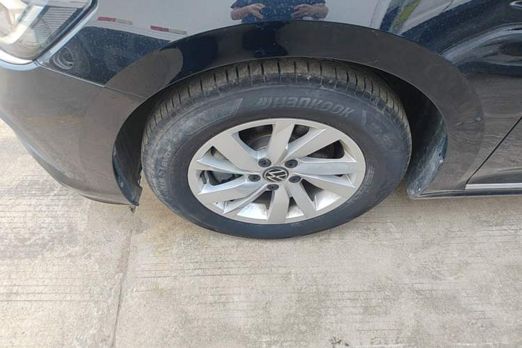 Used Volkswagen Passat 2025 Outstanding Model 280TSI Business Edition Left Front Wheel Hub