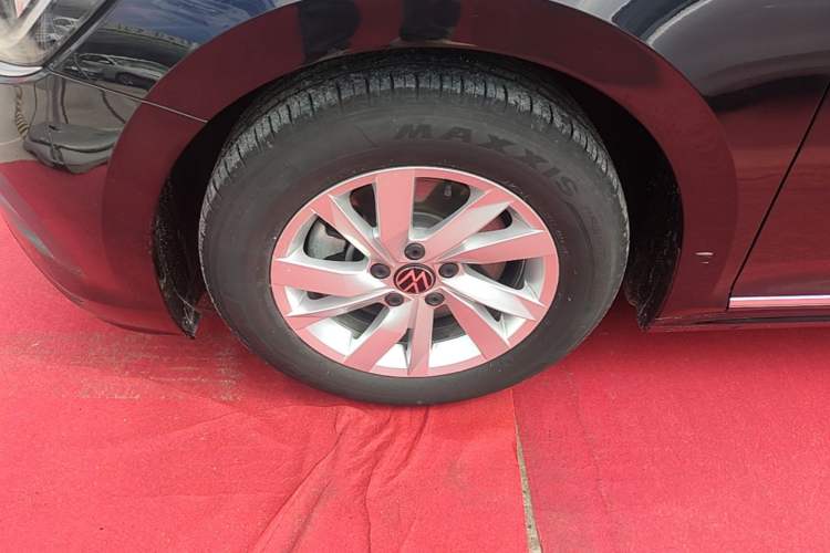 Used Volkswagen Passat 2025 Outstanding Model 280TSI Business Edition Left Front Wheel Hub