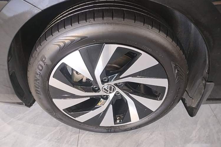 Used Volkswagen Passat 2025 Pro 380TSI Dragon Glory Edition Left Front Wheel Hub
