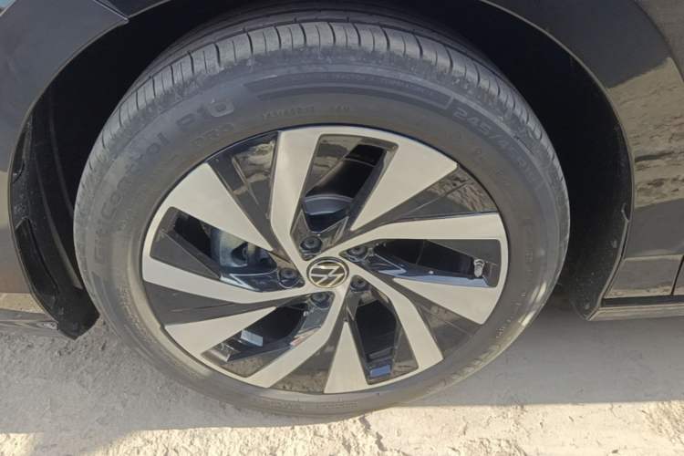 Used Volkswagen Passat 2025 Pro 380TSI Dragon Edition Left Front Wheel Hub