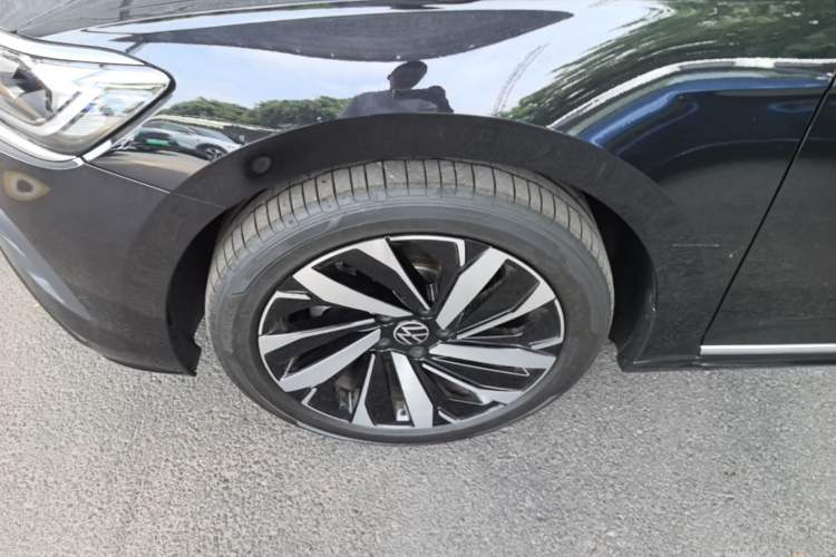Used Volkswagen Passat 2025 Premium Version 380TSI Dragon Edition Left Front Wheel Hub