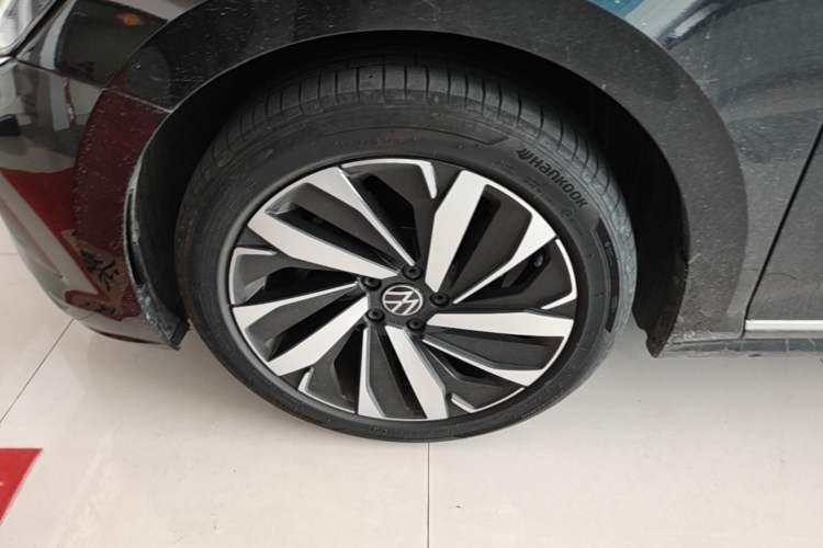 Used Volkswagen Passat 2025 Premium Version 380TSI Dragon Edition Left Front Wheel Hub