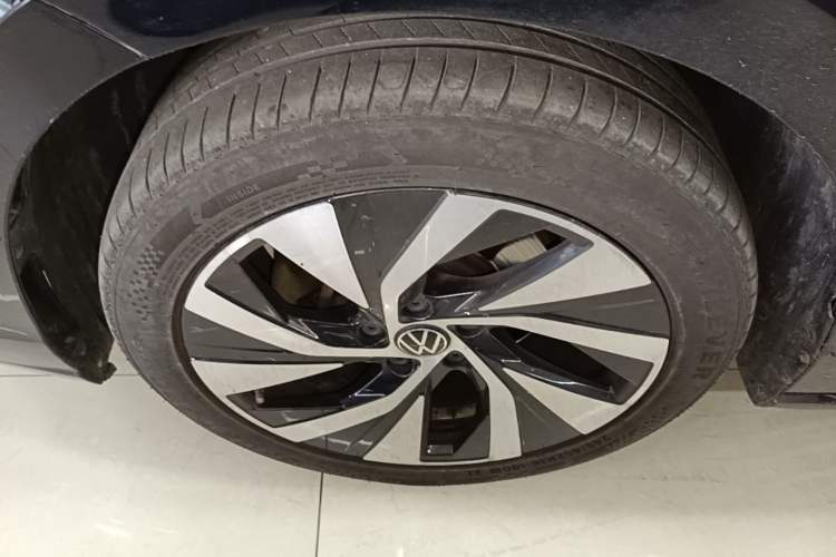 Used Volkswagen Passat 2025 Pro 380TSI Starry Dragon Edition Left Front Wheel Hub