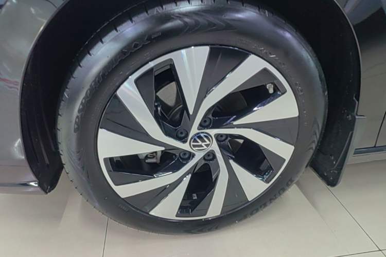 Used Volkswagen Passat 2025 Pro 380TSI Dragon Glory Edition Left Front Wheel Hub